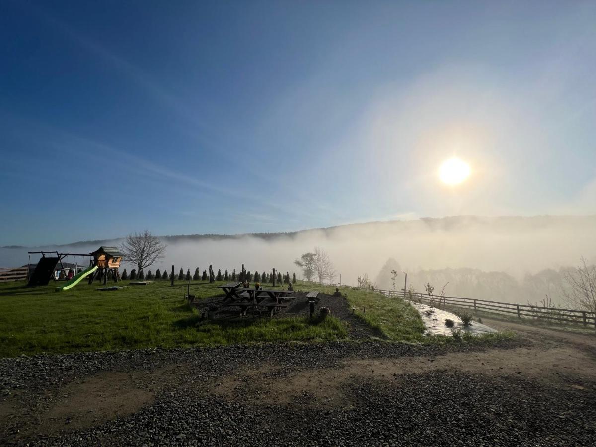 Glamping Bieszczady Z Jacuzzi I Basenem Hotel Солина Екстериор снимка