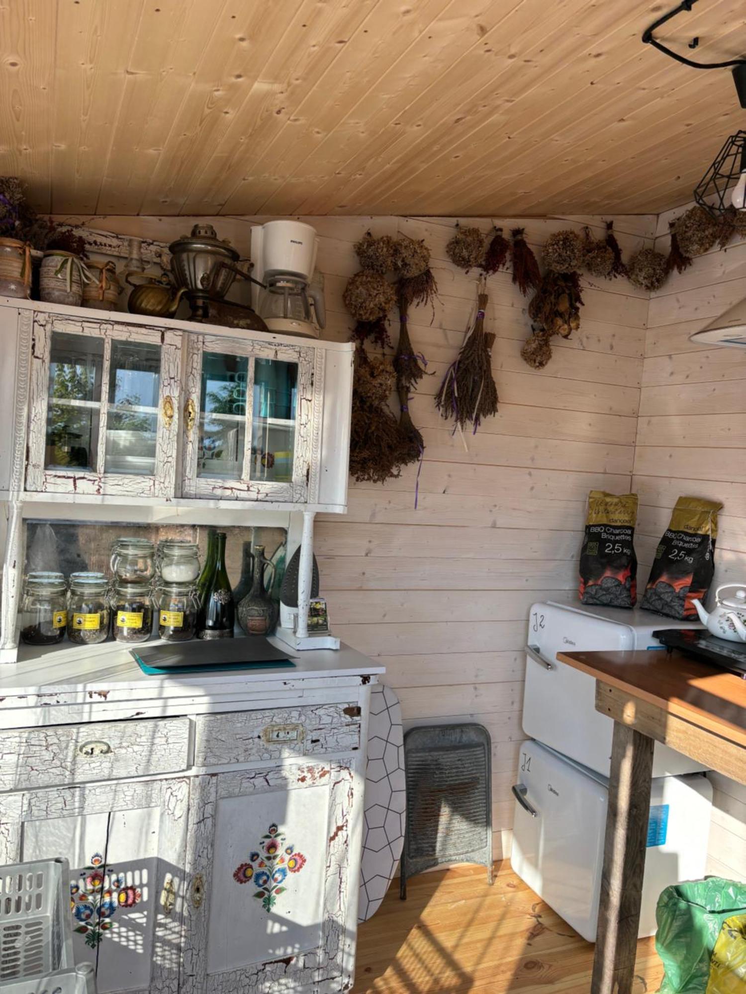 Glamping Bieszczady Z Jacuzzi I Basenem Hotel Солина Екстериор снимка