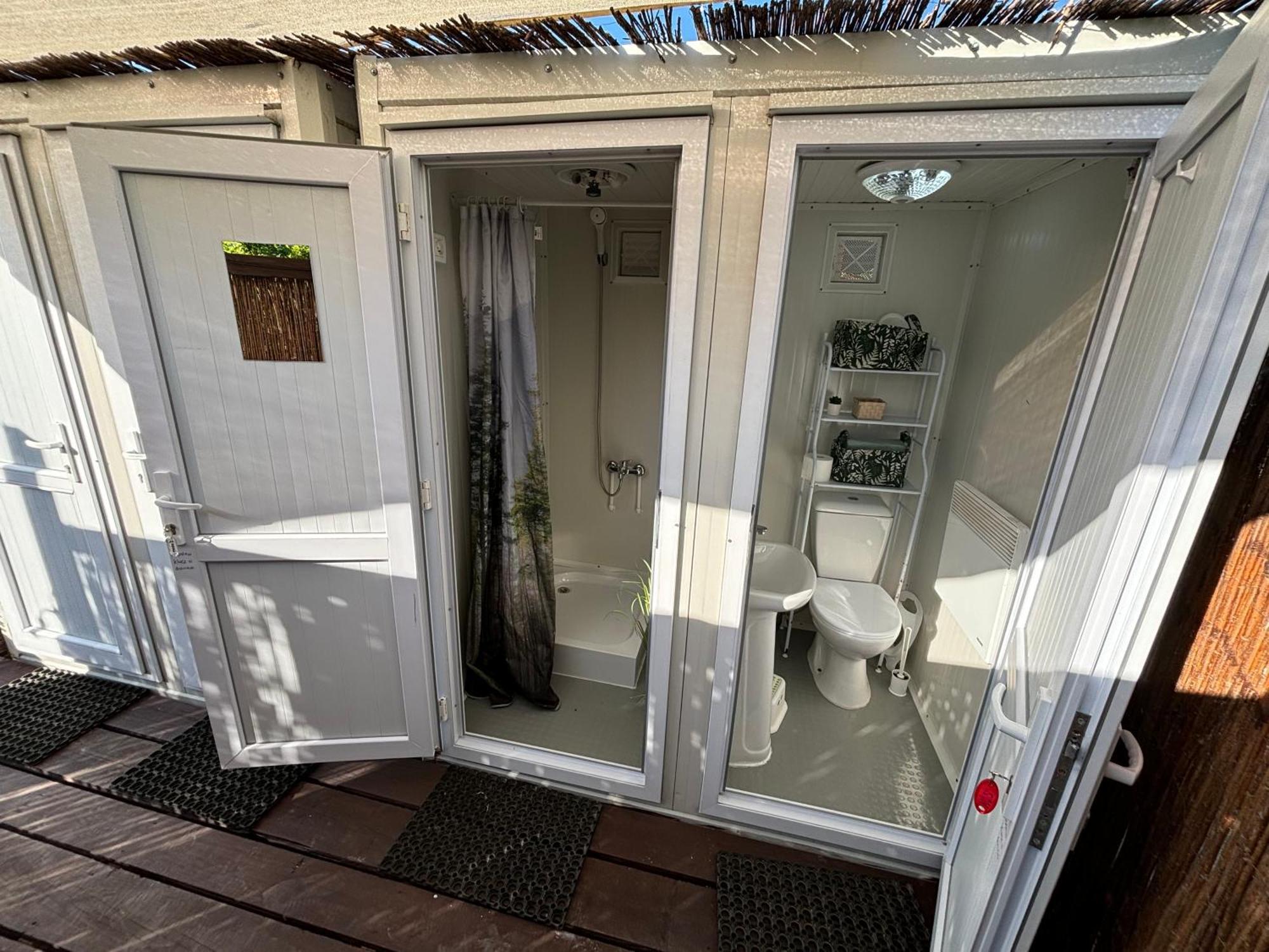 Glamping Bieszczady Z Jacuzzi I Basenem Hotel Солина Екстериор снимка